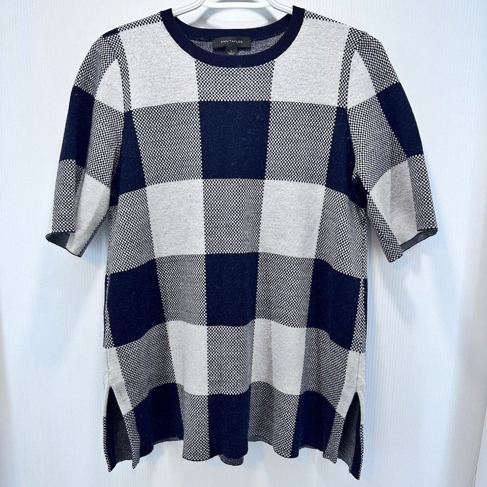 ANN TAYLOR WOMEN'S L KNIT SWEATER L Extra Fine Merino Wool Blend CREW Neck Check